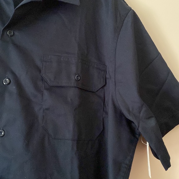 Amazon Essentials Men's Short-Sleeve Stain Wrinkle Resistant Work Shirt 2X blue - Picture 4 of 10